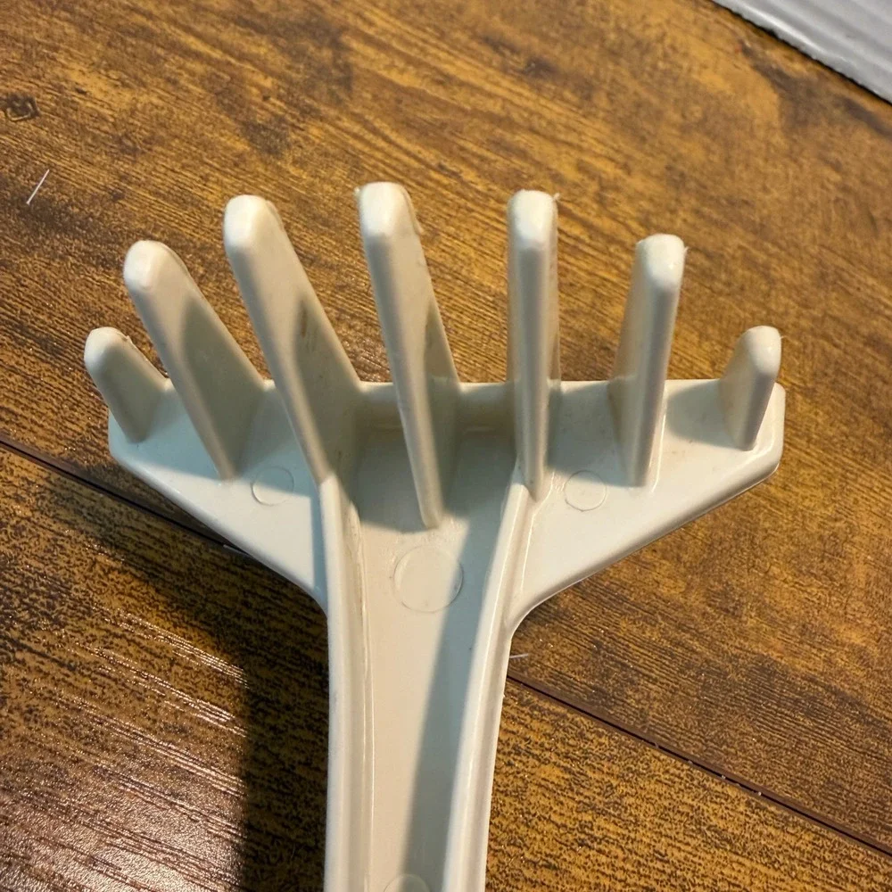 Vintage Ensar Corp White Plastic Ground Beef Chopper Potato Masher Made in USA